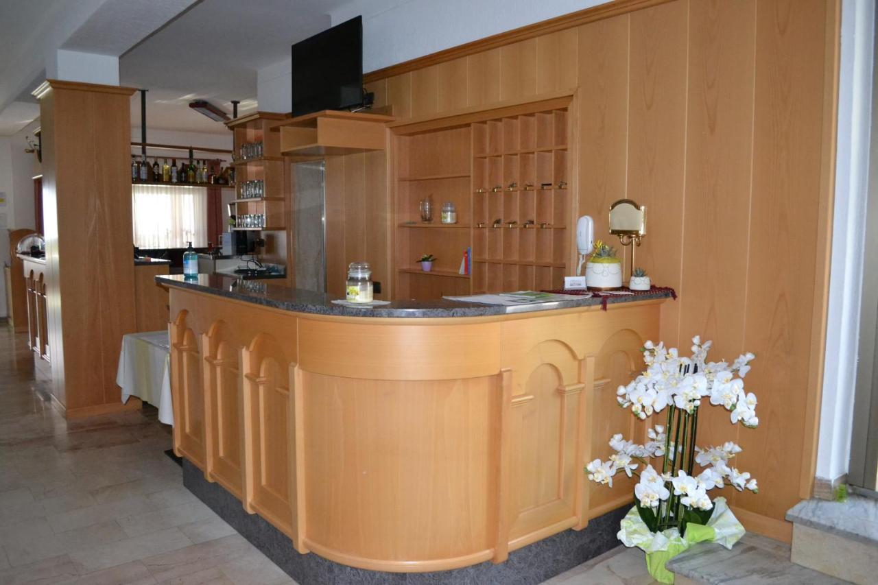Garni Anna Hotel Besenello Luaran gambar